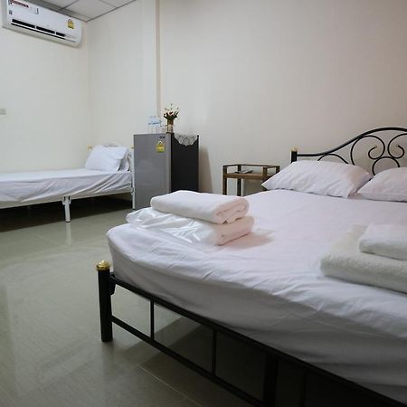 Pob Choke Residences Sattahip Exterior foto