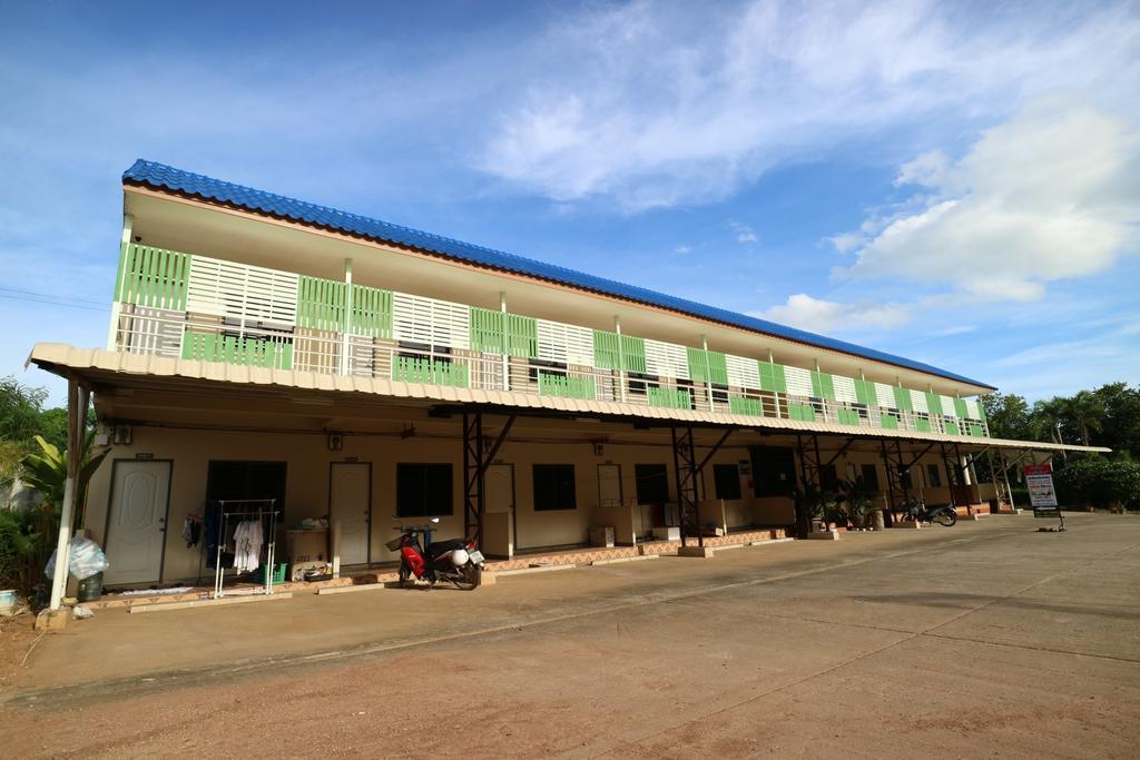 Pob Choke Residences Sattahip Exterior foto